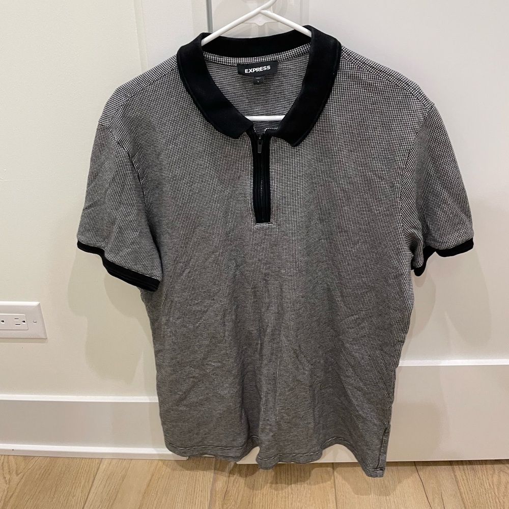 Express Men's Polo with Black Collar and Gray Pattern